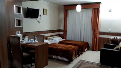 اتاق دو تخته تویین هتل نگین جی اصفهان اتاق دو تخته تویین هتل نگین جی اصفهان